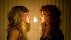 Deap Vally's Debut UK Gig: Beer, Blues and Beans On Toast